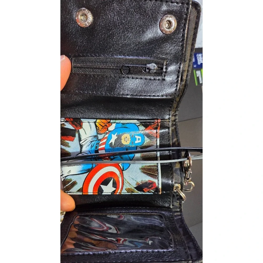 Marvel‎ Kids Captain American Faux Leather Trifold Chain Wallet